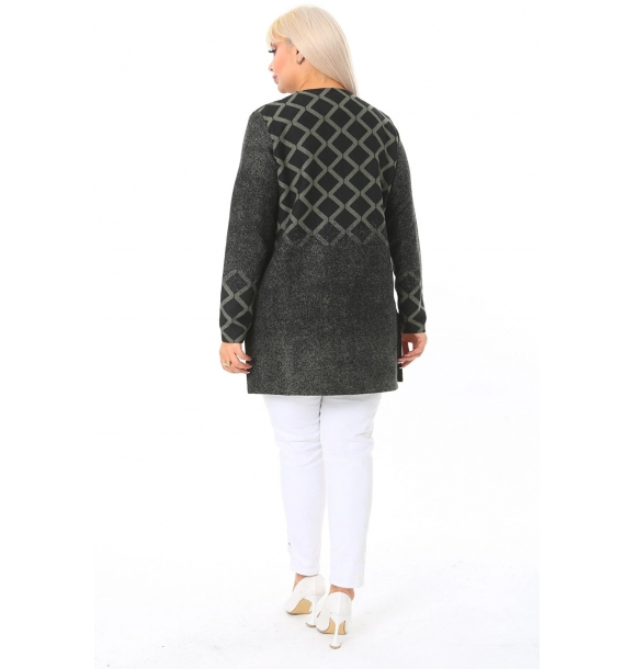 Женская куртка большого размера с короткими рукавами и узором баклавы цвета хаки с жаккардовым узором. | Sumka