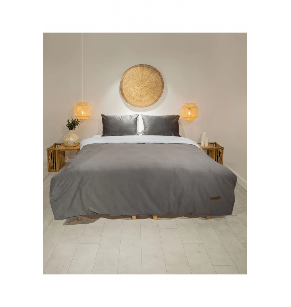 бархатный двуспальный комплект постельного белья размером 200х220 с 4 подушками | Sumka
