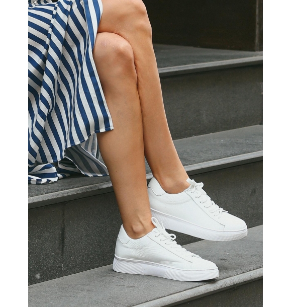 Настоящая кожа, белые шнурки, женские спортивные кроссовки. | Sumka
